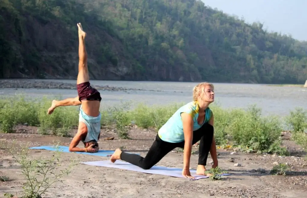100 Stunden Yogalehrer-Ausbildung Indien